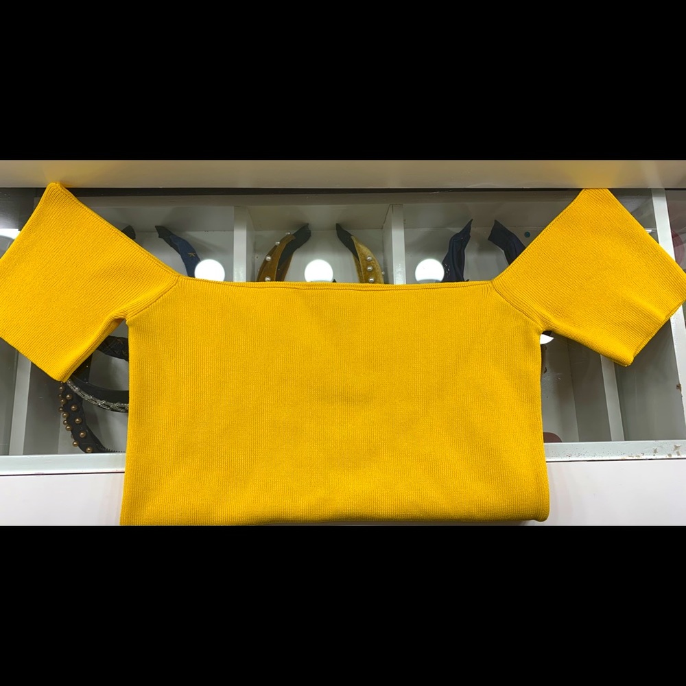 Yellow off the shoulder crop top!